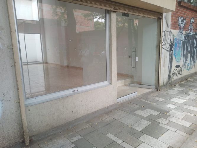 Local en venta en Laureles, Medellín, 60 m² · foto 8 de 9