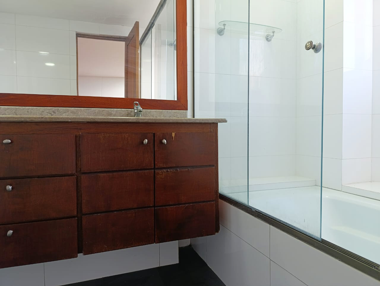 Apartamento en arriendo en El Poblado, Medellín · foto 15 de 19