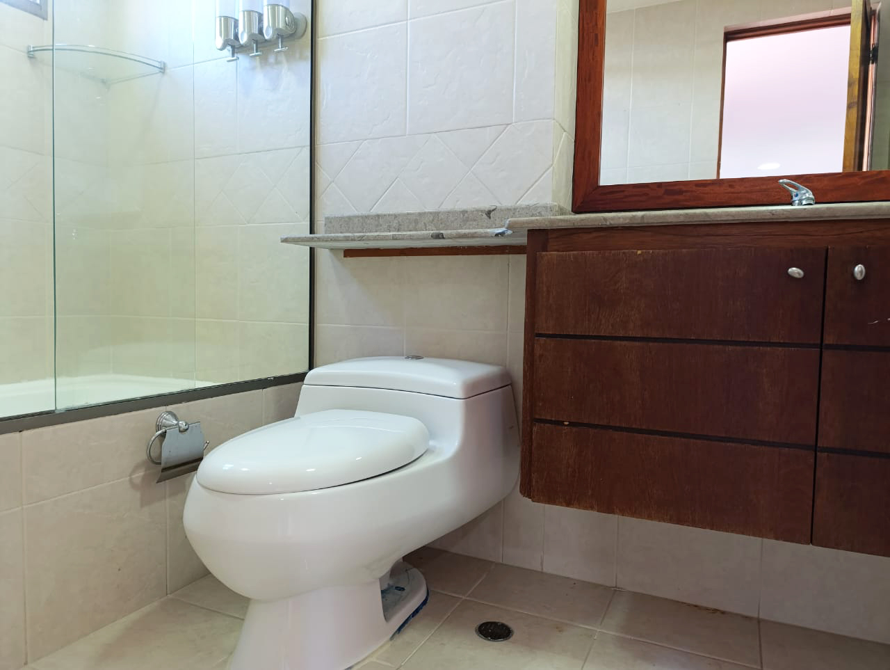 Apartamento en arriendo en El Poblado, Medellín · foto 16 de 19