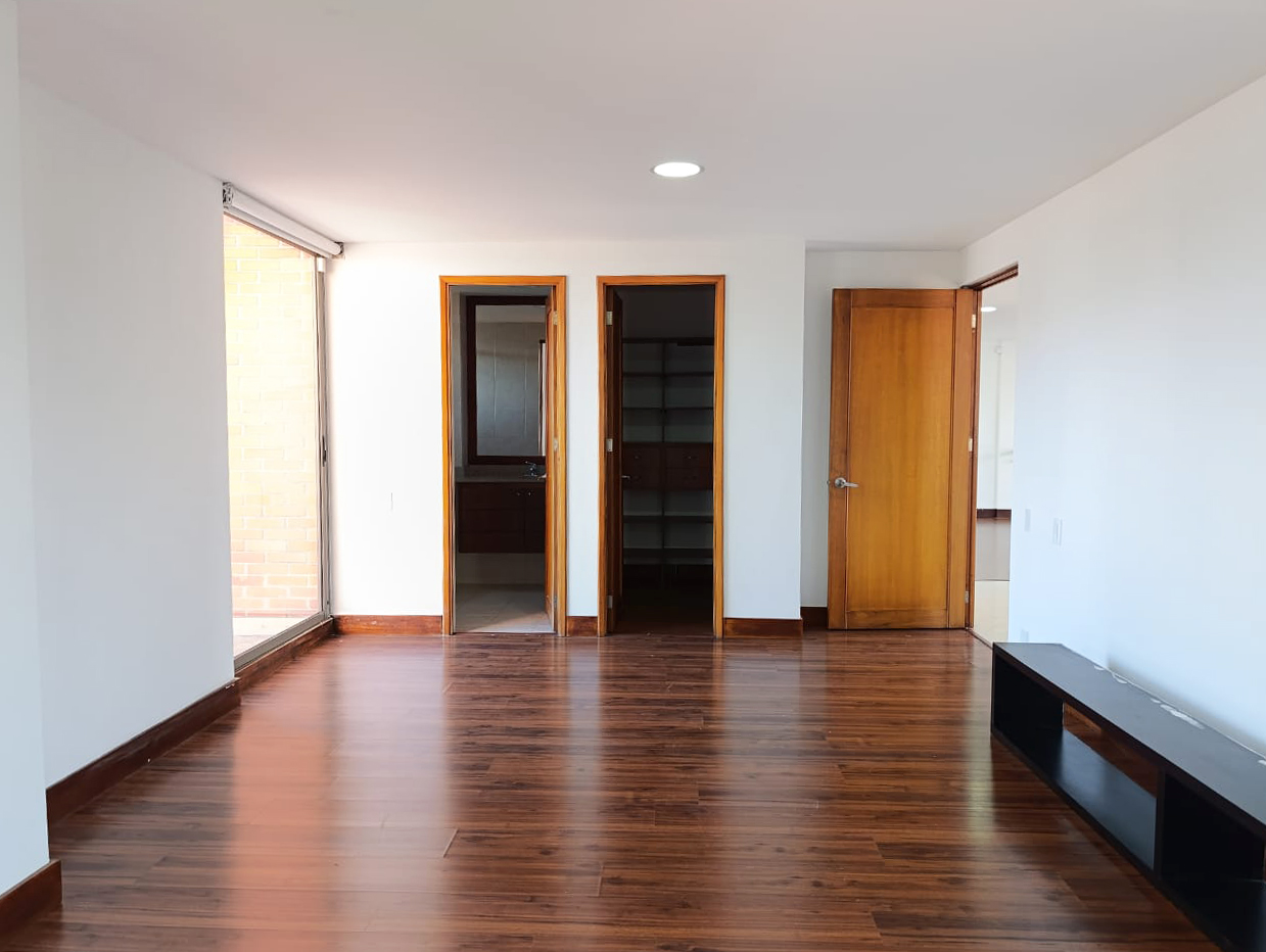 Apartamento en arriendo en El Poblado, Medellín · foto 12 de 19