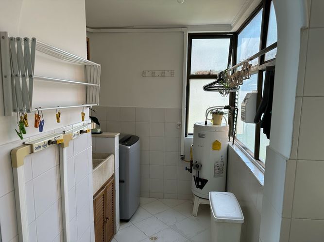 Apartamento de 3 alcobas en venta en El Poblado, Medellín, 139 m² · foto 5 de 10
