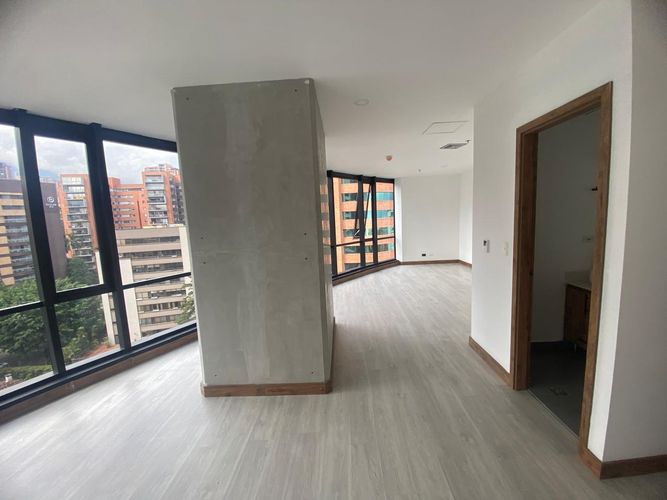 Oficina en arriendo en El Poblado, Medellín, 50 m² · foto 8 de 18