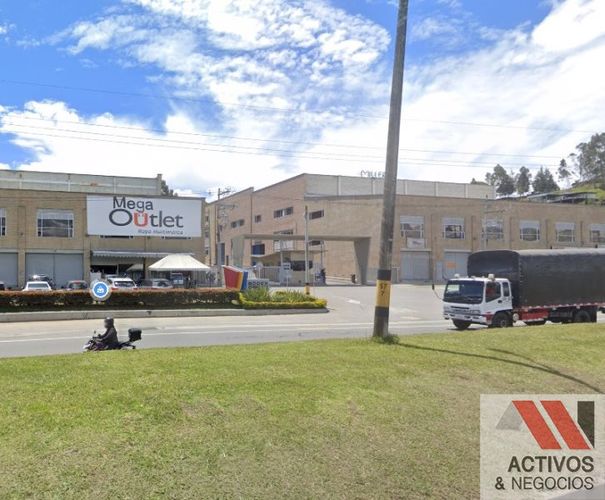 Bodega en arriendo en Guarne, 1631 m² · foto 4 de 13
