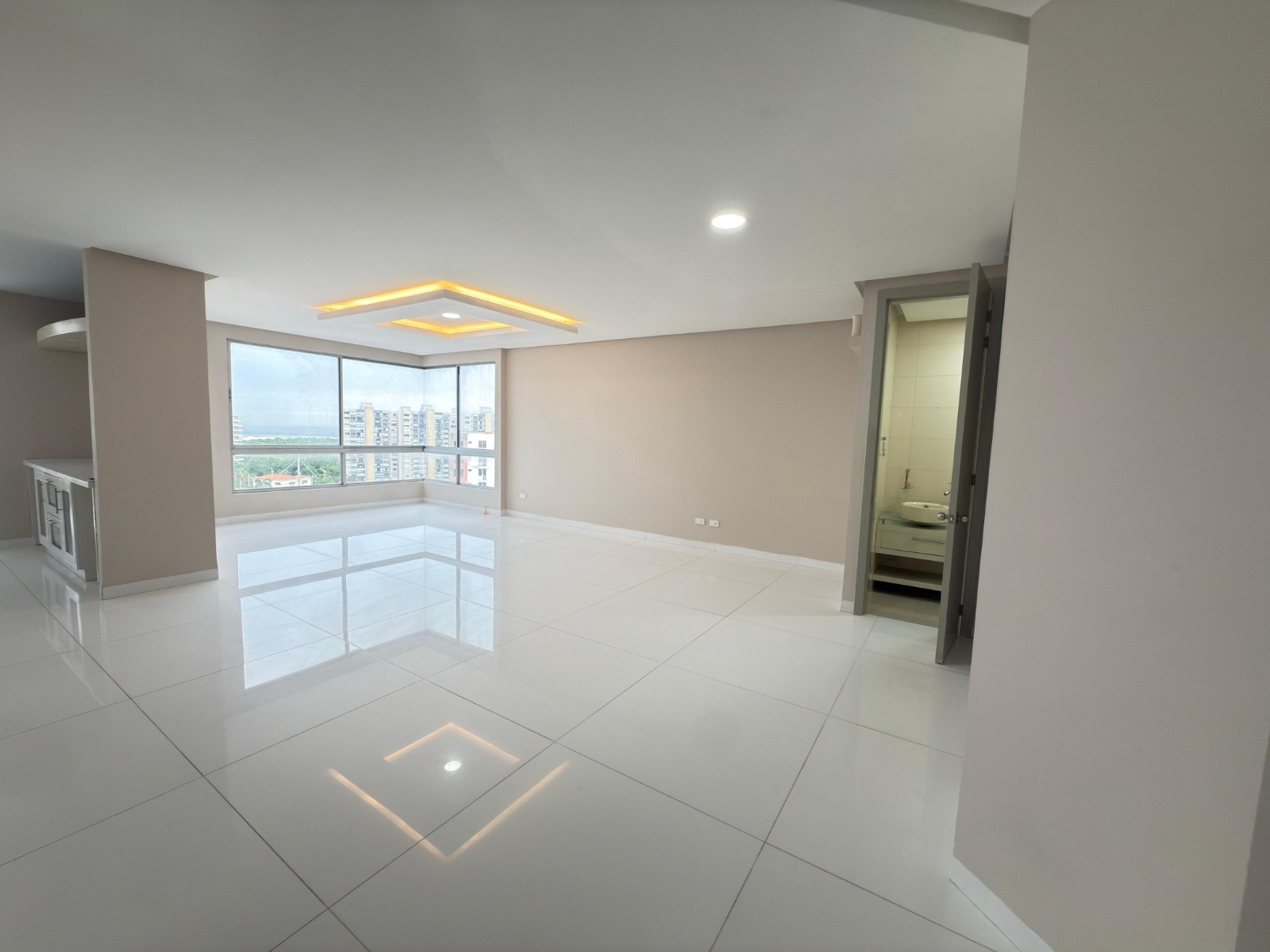 Apartamento en arriendo en El Castillo, Barranquilla · foto 3 de 15