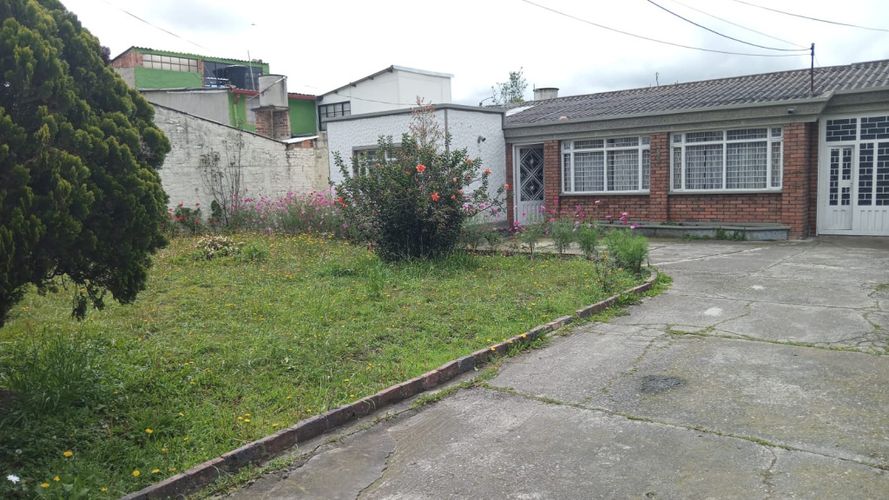 Casa de 5 alcobas en venta en Bojaca, Chía, 182 m² · foto 2 de 15