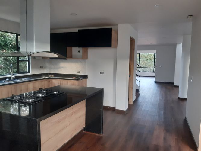 Casa de 4 alcobas en venta en Sietetrojes, Funza, 250 m² · foto 10 de 10