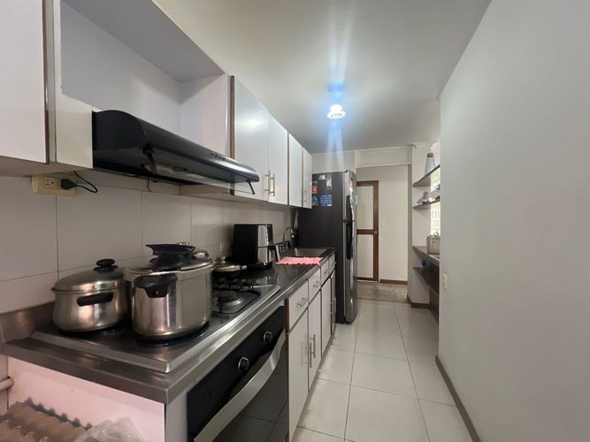 Apartamento de 3 alcobas en venta en El Diamante No. 2, Medellín, 86 m² · foto 7 de 14