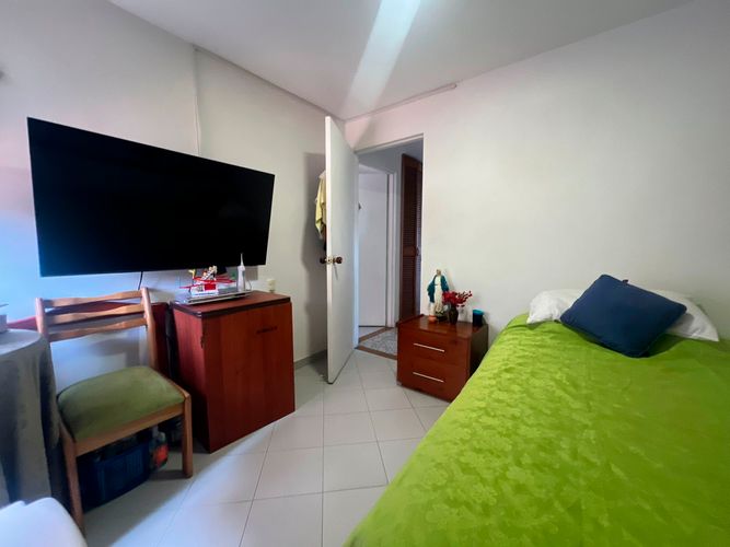 Apartamento de 3 alcobas en venta en El Diamante No. 2, Medellín, 86 m² · foto 11 de 14