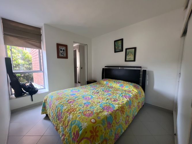 Apartamento de 3 alcobas en venta en El Diamante No. 2, Medellín, 86 m² · foto 9 de 14