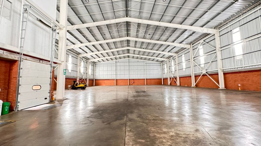 Bodega en arriendo en Zona Industrial, Yumbo, 2000 m² · foto 8 de 14