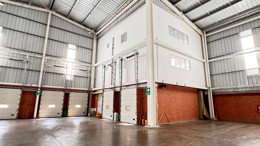 Bodega en arriendo en Zona Industrial, Yumbo, 2000 m² · foto 10 de 14