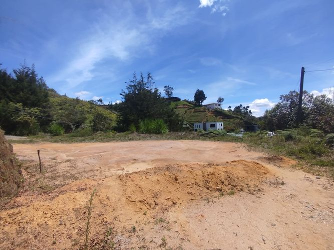 Lote en venta en Chaparral, Guarne, 3500 m² · foto 2 de 12