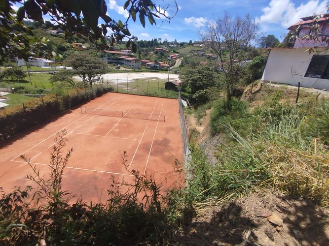 Lote en venta en Chaparral, Guarne, 3500 m² · foto 5 de 12