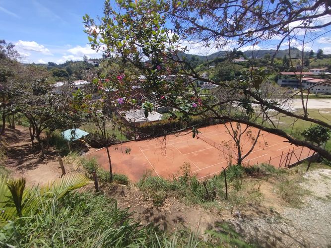 Lote en venta en Chaparral, Guarne, 3500 m² · foto 6 de 12