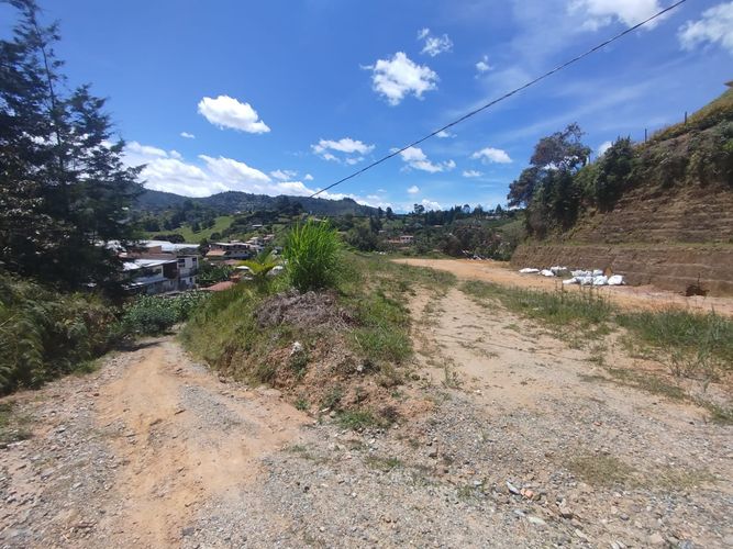 Lote en venta en Chaparral, Guarne, 3500 m² · foto 9 de 12
