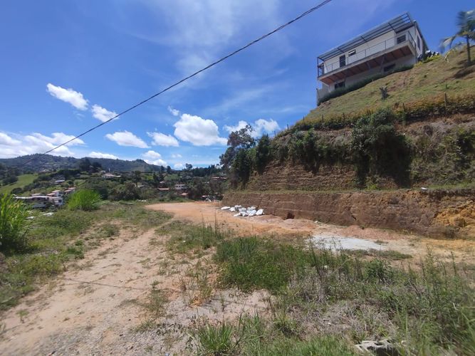 Lote en venta en Chaparral, Guarne, 3500 m² · foto 10 de 12