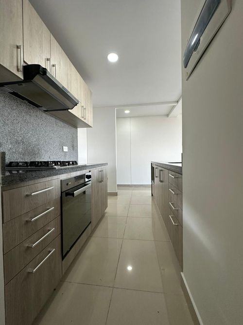 Apartamento de 3 alcobas en venta en Valle Del Lili, Cali, 91 m² · foto 4 de 17