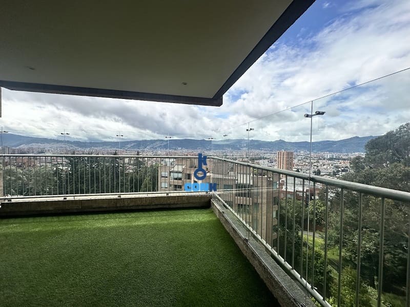 Apartamento en venta en Vereda Suba Naranjos, Bogotá · foto 7 de 24