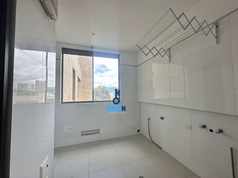 Apartamento en venta en Vereda Suba Naranjos, Bogotá · foto 14 de 24