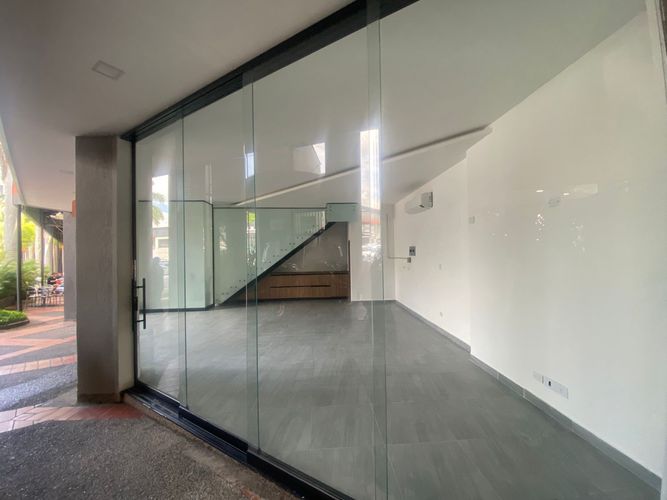 Local en arriendo en El Poblado, Medellín, 50 m² · foto 4 de 5