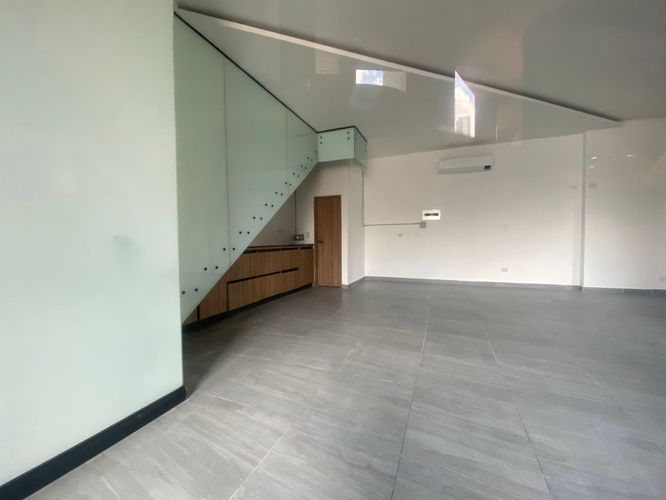 Local en arriendo en El Poblado, Medellín, 50 m² · foto 5 de 5