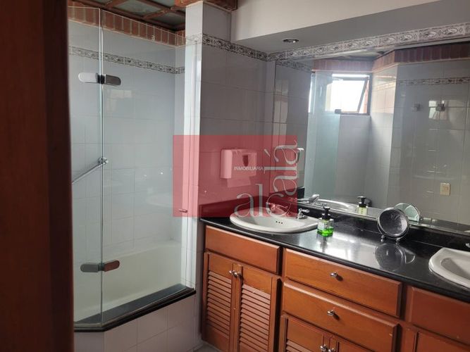 Apartamento de 3 alcobas en venta en Los Balsos, Medellín, 185 m² · foto 5 de 16