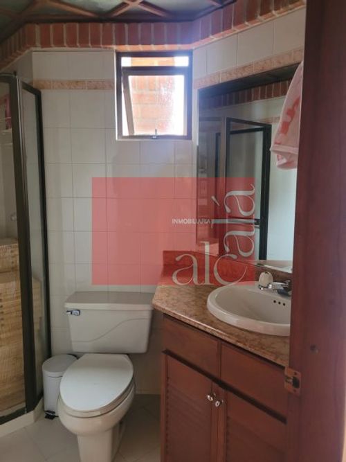 Apartamento de 3 alcobas en venta en Los Balsos, Medellín, 185 m² · foto 8 de 16