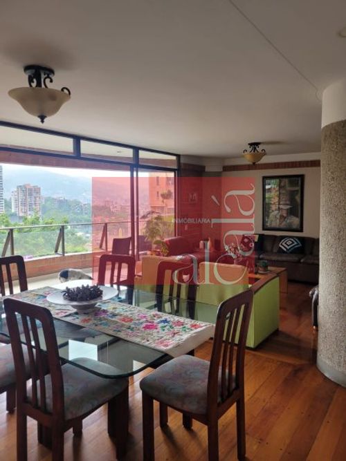 Apartamento de 3 alcobas en venta en Los Balsos, Medellín, 185 m² · foto 13 de 16