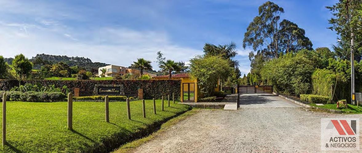 Lote en venta en Las Palmas, Envigado, 8612 m² · foto 2 de 18