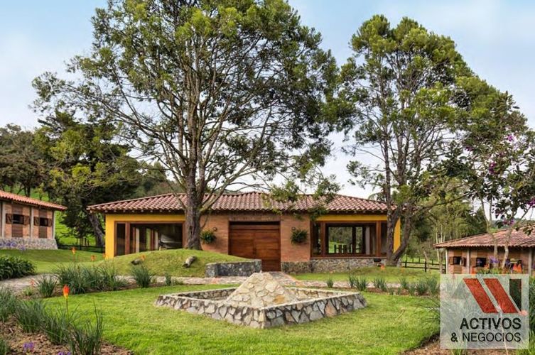 Lote en venta en Las Palmas, Envigado, 8612 m² · foto 11 de 18