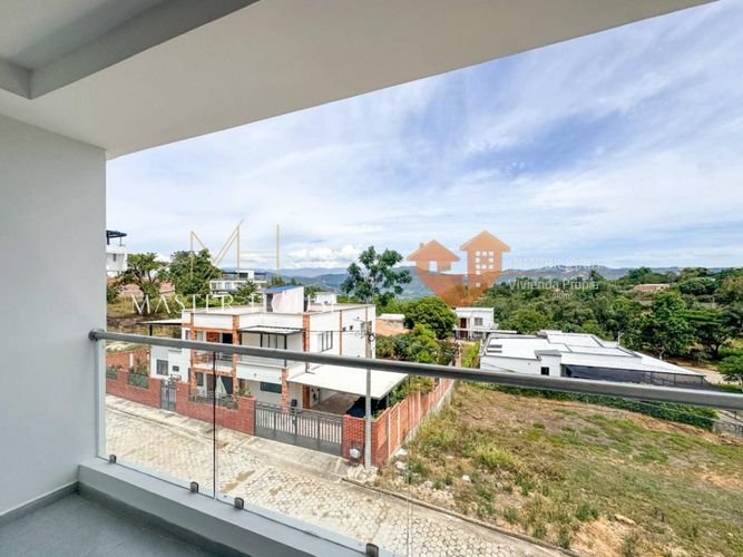 Casa de 4 alcobas en venta en Ruitoque Condominio, Girón, 611 m² · foto 9 de 18