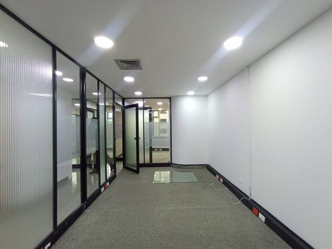 Oficina en arriendo en Manila, Medellín, 143 m² · foto 8 de 24