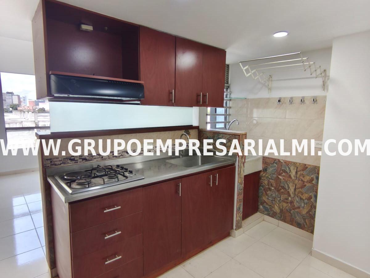 Apartamento en venta en El chagualo, Medellín 2