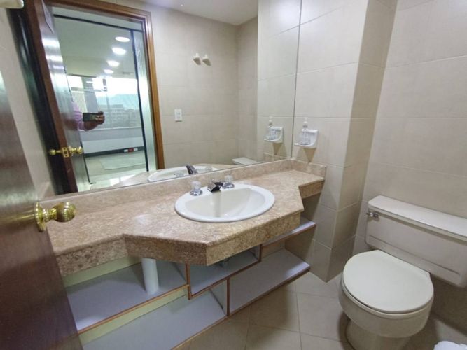 Oficina en arriendo en Manila, Medellín, 143 m² · foto 19 de 24