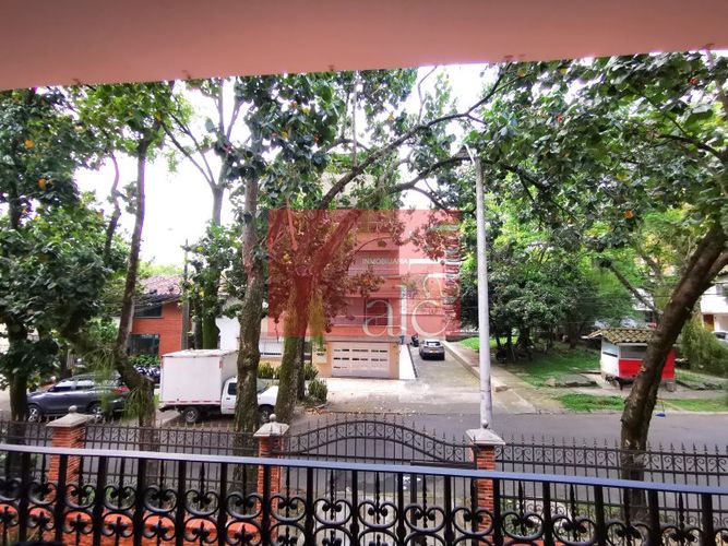Edificio en venta en La Gloria, Medellín, 1000 m² · foto 5 de 24