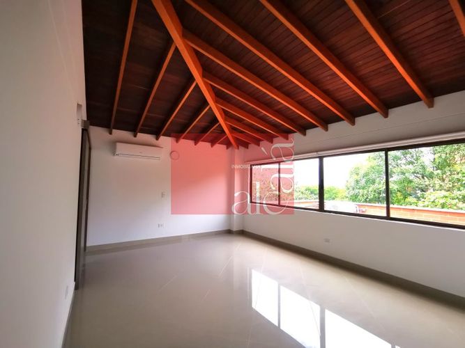 Edificio en venta en La Gloria, Medellín, 1000 m² · foto 13 de 24