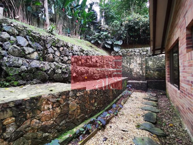 Casa de 4 alcobas en venta en Loma De Las Brujas, Envigado, 990 m² · foto 15 de 24