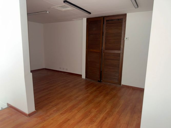 Oficina en arriendo en El Poblado, Medellín, 126 m² · foto 7 de 12