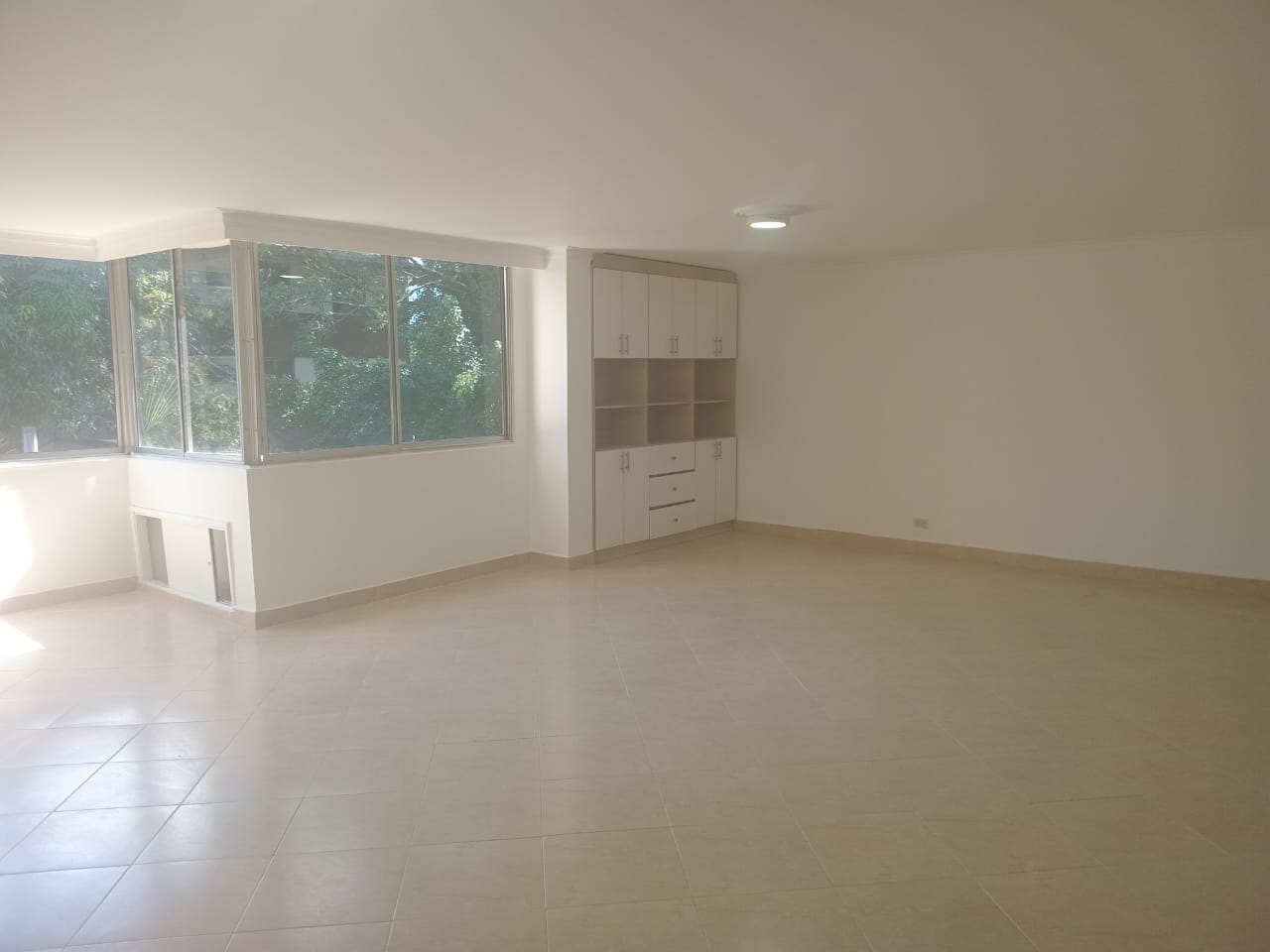 Apartamento en venta en El Poblado, Medellín · foto 3 de 18