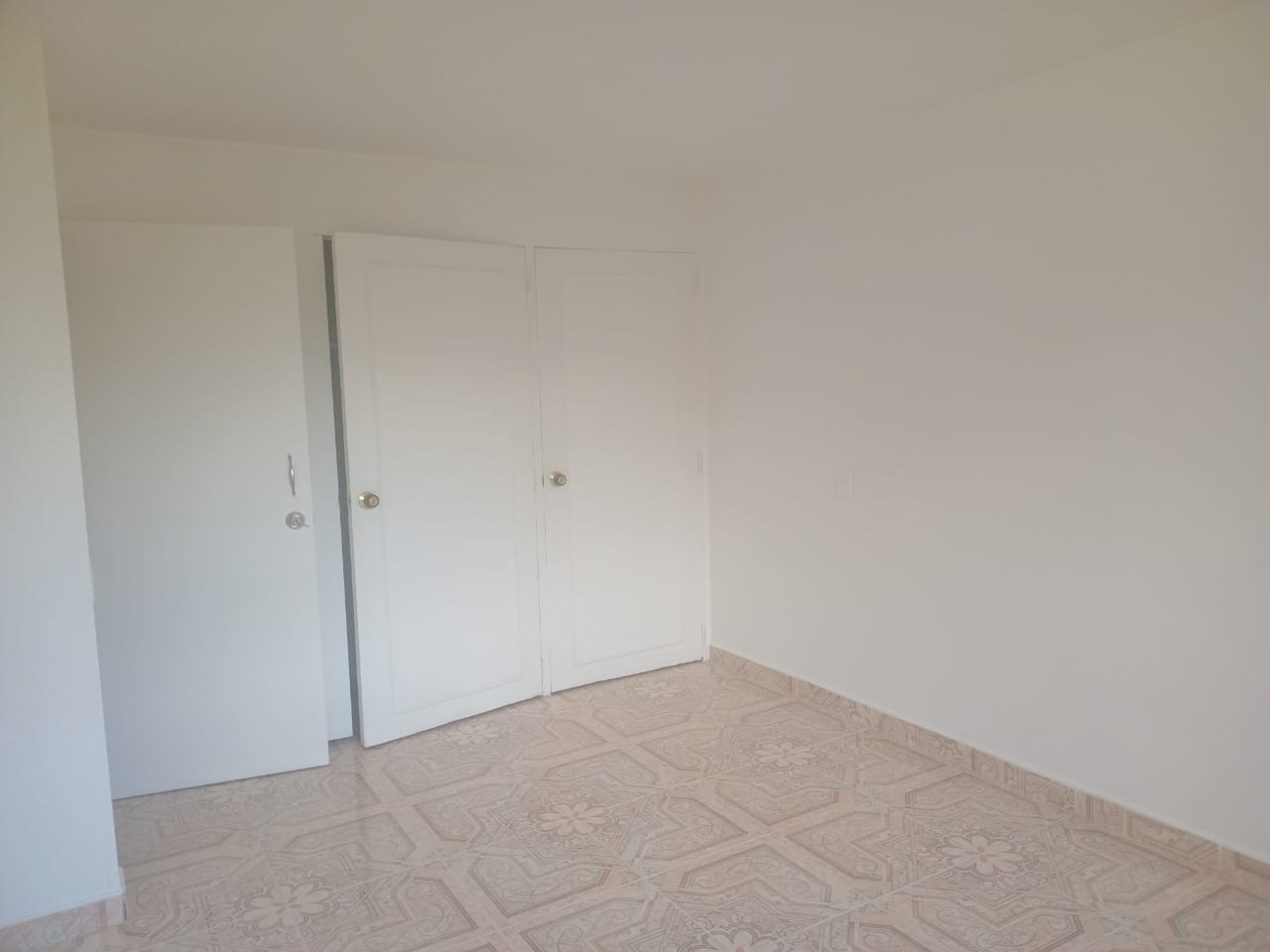 Apartamento en venta en El Poblado, Medellín · foto 12 de 18