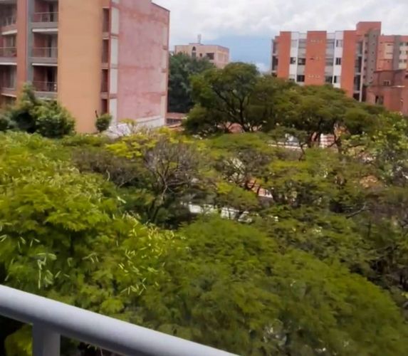 Apartamento en venta en Laureles, Medellín · foto 14 de 19