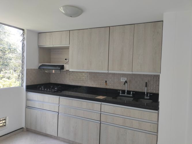Apartamento de 3 alcobas en arriendo en El Poblado, Medellín, 70 m² · foto 12 de 18