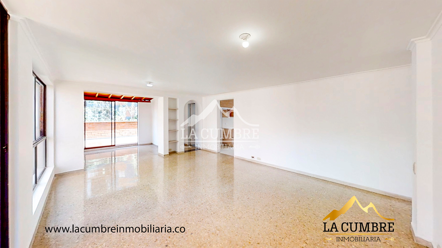 Apartamento de 3 alcobas en arriendo en Los Balsos, Medellín, 150 m² · foto 2 de 16