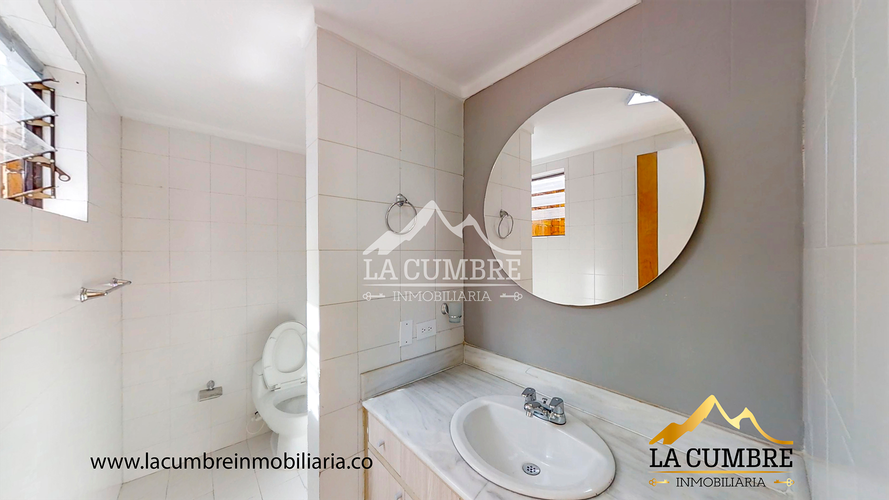 Apartamento de 3 alcobas en arriendo en Los Balsos, Medellín, 150 m² · foto 12 de 16