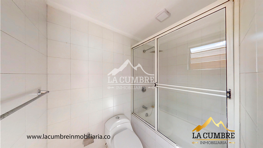 Apartamento de 3 alcobas en arriendo en Los Balsos, Medellín, 150 m² · foto 13 de 16