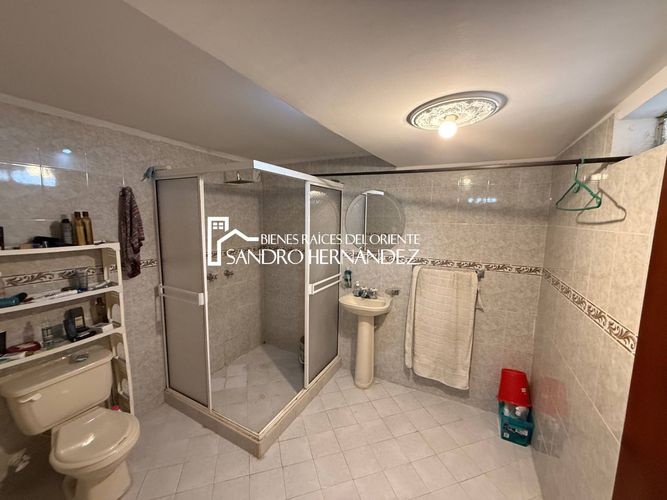 Casa de 5 alcobas en venta en Alvarez Las Americas, Bucaramanga, 118 m² · foto 11 de 18