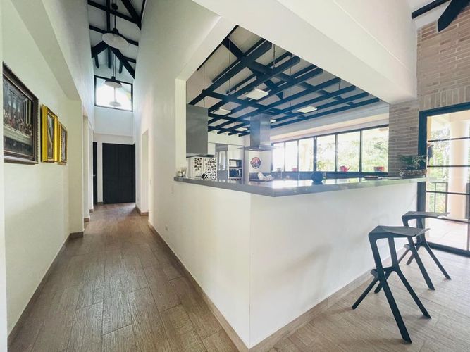 Casa de 3 alcobas en venta en Quirama, El Carmen de Viboral, 374 m² · foto 4 de 10