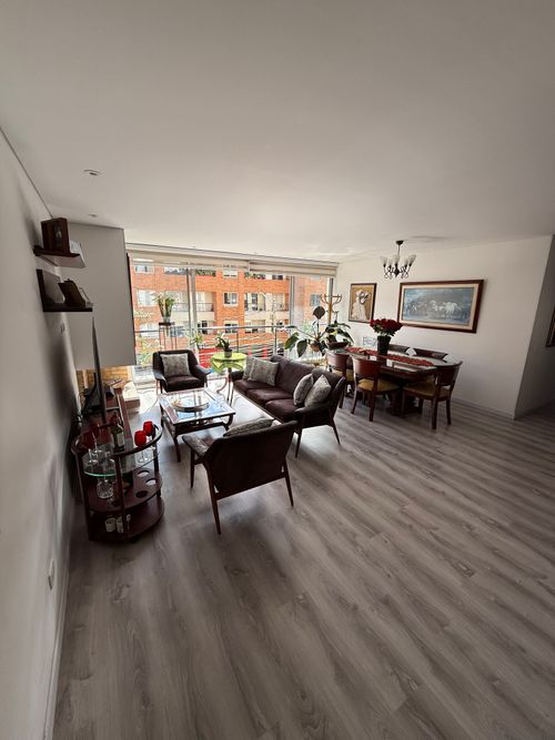 Apartamento de 3 alcobas en venta en Nueva Autopista, Bogotá, 125 m² · foto 4 de 20