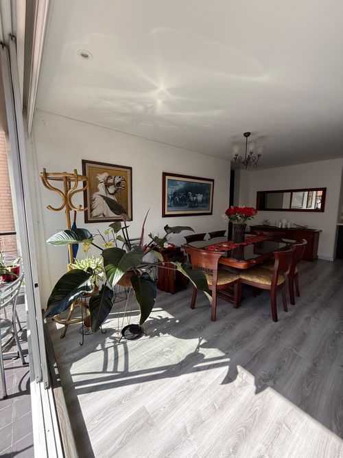 Apartamento de 3 alcobas en venta en Nueva Autopista, Bogotá, 125 m² · foto 3 de 20