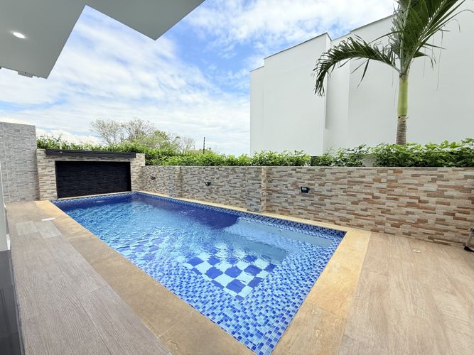 Casa de 5 alcobas en venta en Centro, Girardot, 287 m² · foto 6 de 24